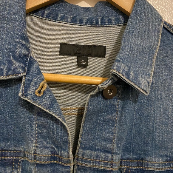 Uniqlo denim jacket size small - Picture 10 of 11